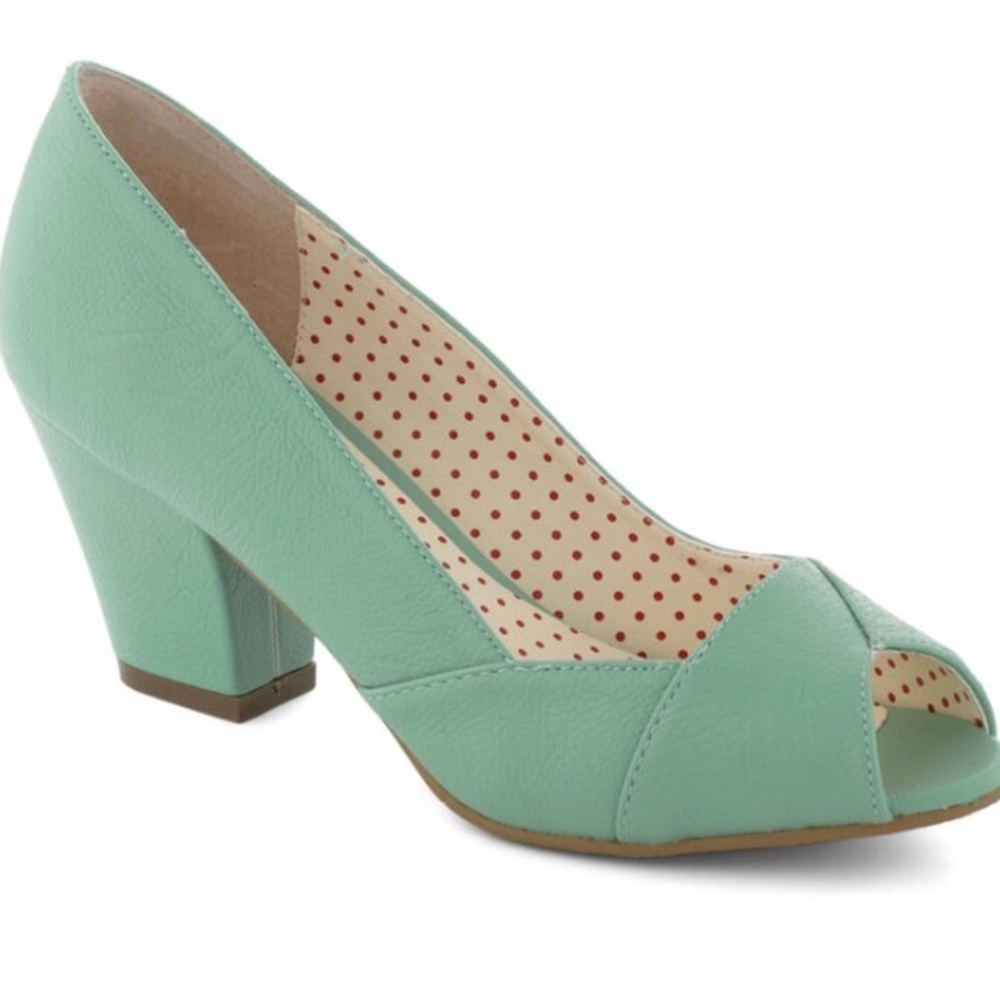 Modcloth mint green peep toe heels